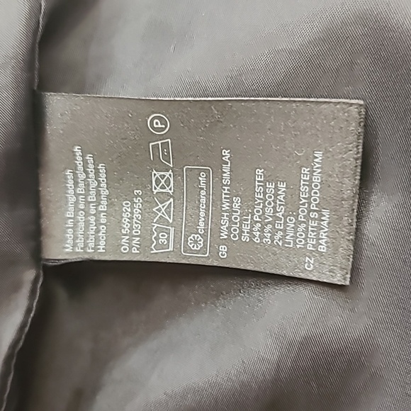 H&M cropped snap front blazer - Picture 8 of 8